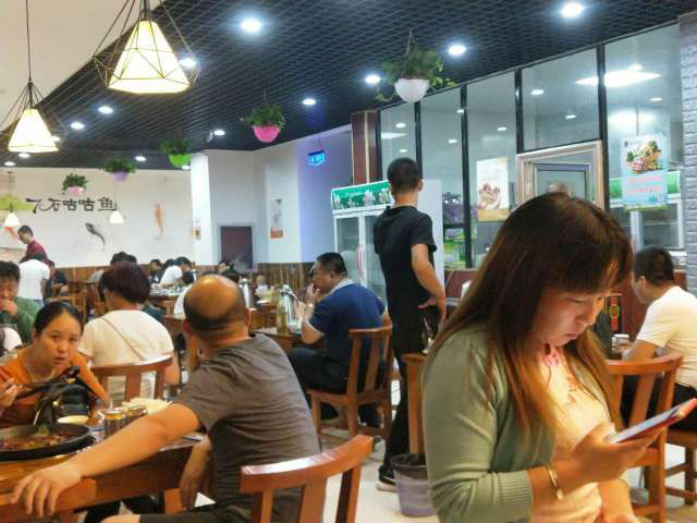 重庆特色餐饮,不光要有饮食特色,装修特色也不能少哦