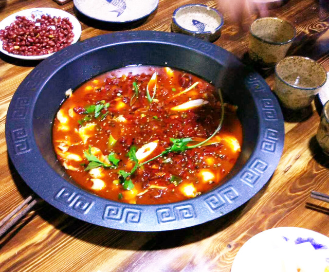 【欢迎】内蒙古包头的江先生考察重庆特色餐饮7石咕咕鱼