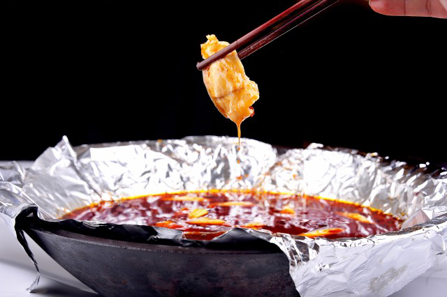 【欢迎】河南刘女士莅临本公司考察特色石头餐饮！