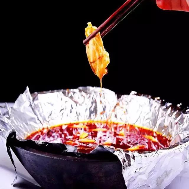 特色餐饮,无明火制作,石头做菜你吃过吗?