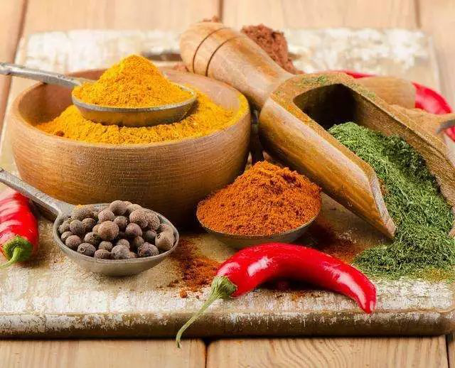 特色餐饮,无明火制作,石头做菜你吃过吗?