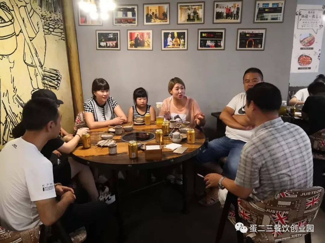 【欢迎】陕西镇平韩总一行人到访公司考察石头餐饮！
