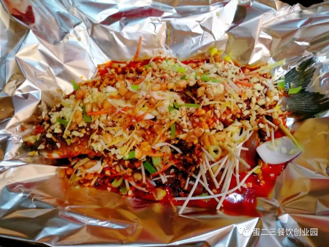 《微利时代》，餐饮人要学会裂变法则玩转营销。